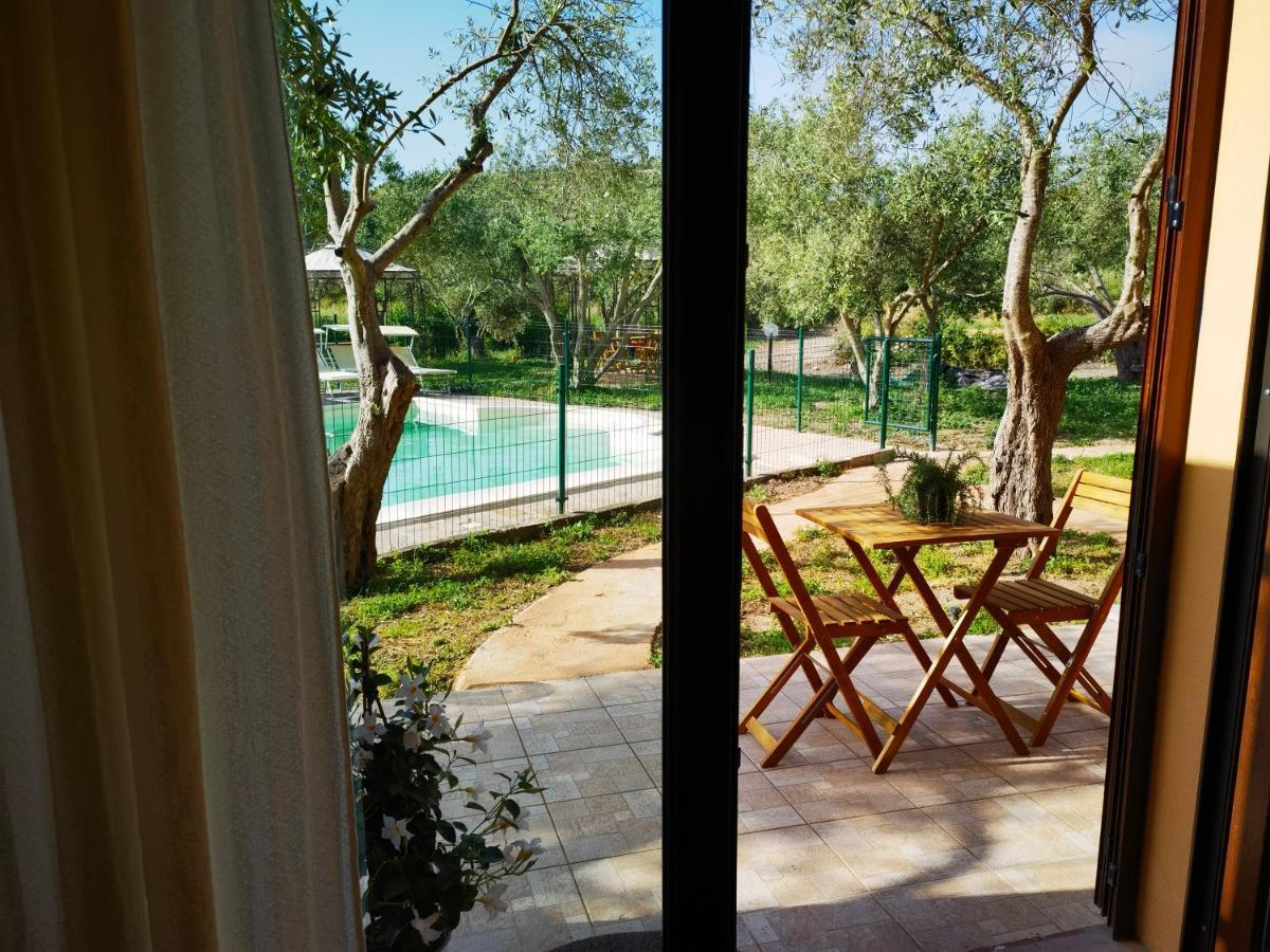 La Corte Degli Ulivi - Albergo Rurale Tresnuraghes Dış mekan fotoğraf