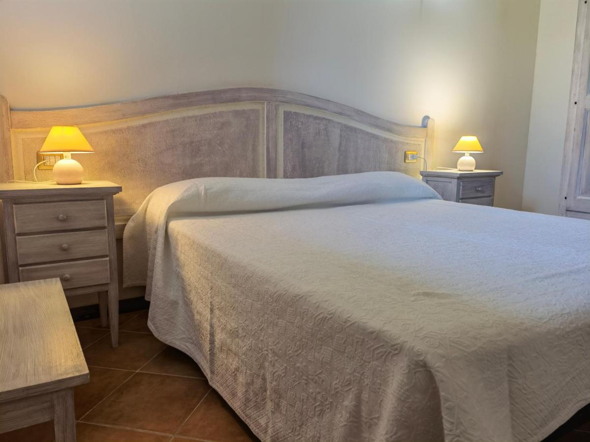 La Corte Degli Ulivi - Albergo Rurale Tresnuraghes Dış mekan fotoğraf