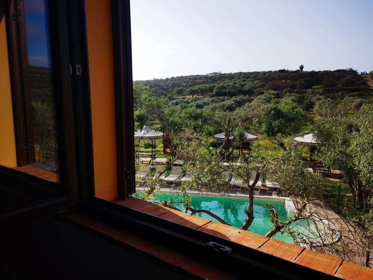 La Corte Degli Ulivi - Albergo Rurale Tresnuraghes Dış mekan fotoğraf